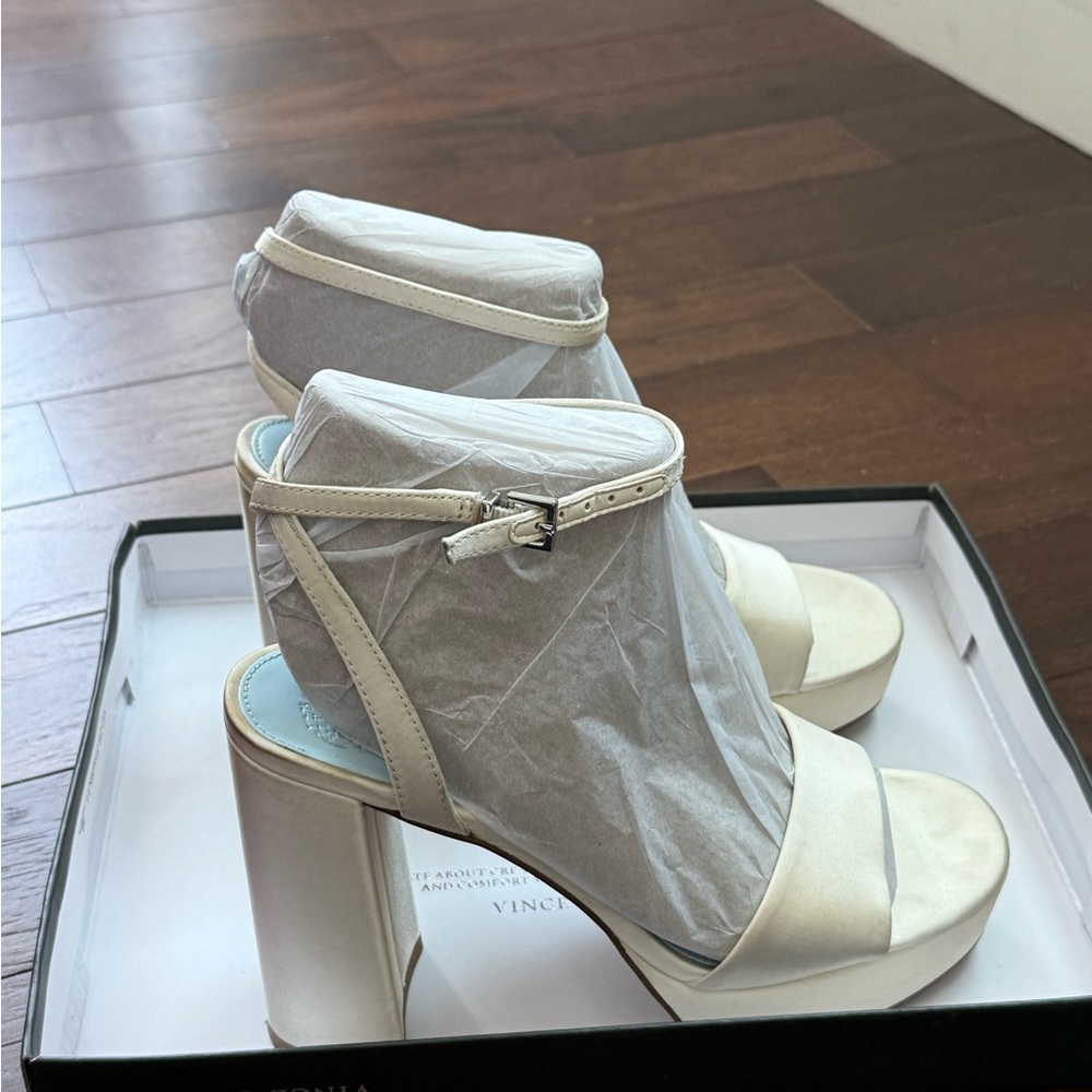 Vince Camuto Cream Platform Sandals